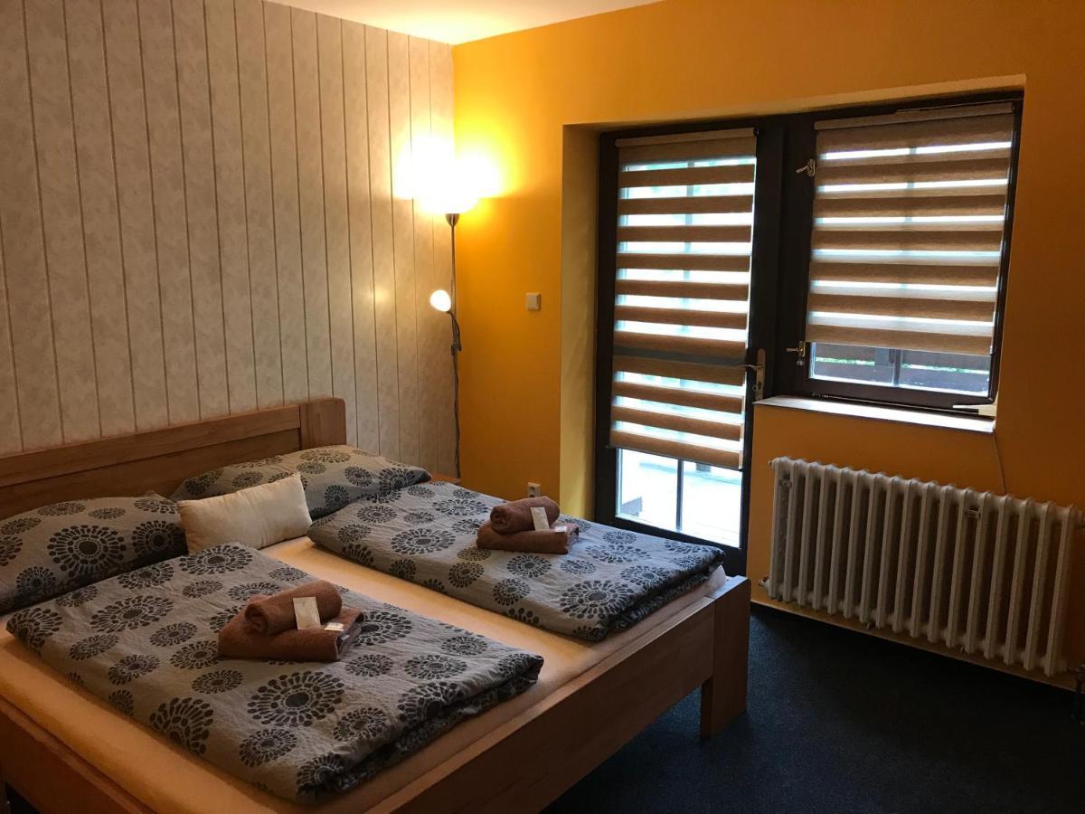 Pension Aura Spicak, Nektere Pokoje Se Saunou Železná Ruda Exteriör bild